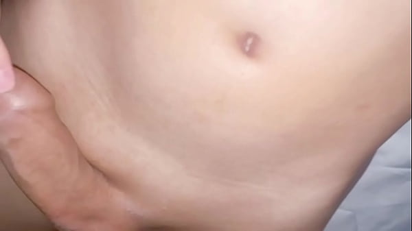 Play MP4 - パンツを脱ぐと綺麗なパイパンちんぽ