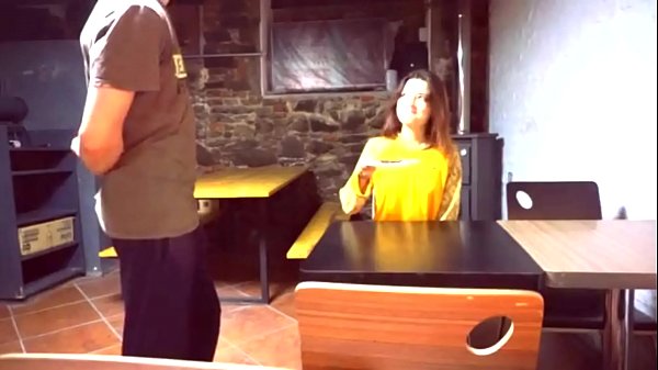 Sexo Caliente En El S&oacute;tano De Mi Casa. Ella Se Toma Mi Semen! thumbnail