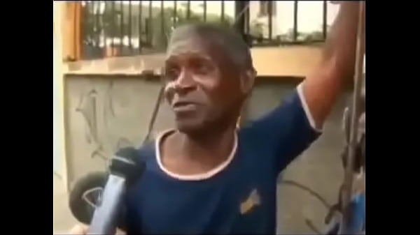 Neg&atildeo comendo cu de branquela