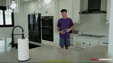 Legendado sexo com madrasta apos pega tarado filmando a sua bunda 