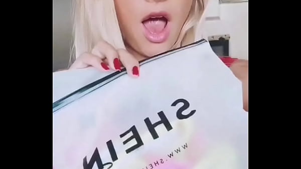 Nonton Essayage De Maillots De #shein Oui Ou Oui....do You Wanna See Me Try On My New Bikinis From Shein ?? thumbnail