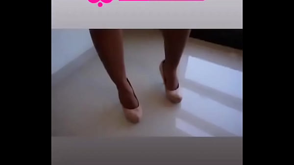 Nonton Rebeca Vilares Rocking Our Recordings! thumbnail