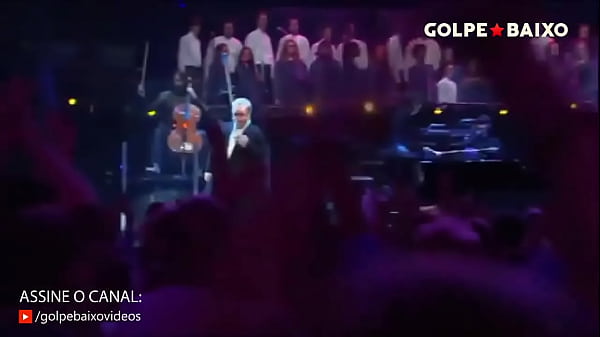 Novinha se exibindo_no carro