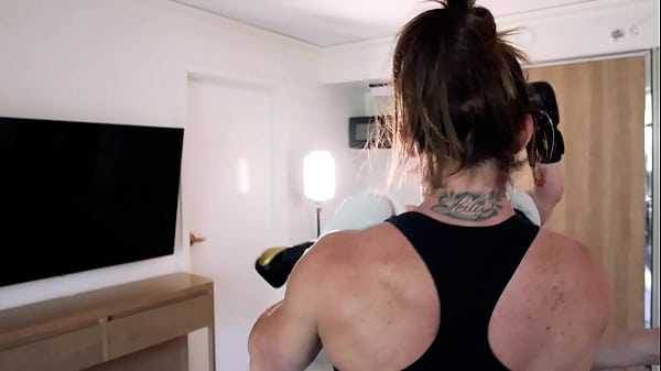 Sexy Boxing With Simone Steele And Ecko Belle thumbnail