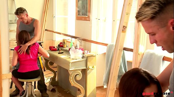 Busty Queen Rye kneels to suckstud's enormous cock_before hardcore fuck