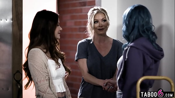 Female landlord milf had here eye on her new curvy teen tenant and waited for the right moment