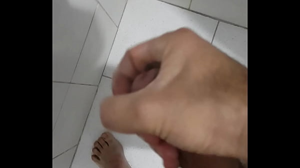 Play MP4 - Paja en ba&ntilde;o