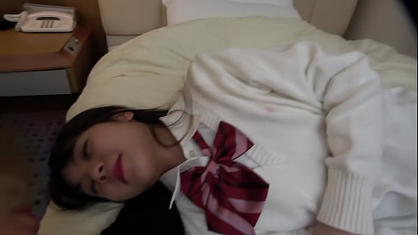 Play MP4 - ハメ撮り K県立③ 放課後中出し イルミネーションデートからホテルでハメ撮り さらさらの黒髪を振り乱しながらの生チン騎乗位　https&colon;&sol;&sol;bit&period;ly&sol;3tQ4S0j