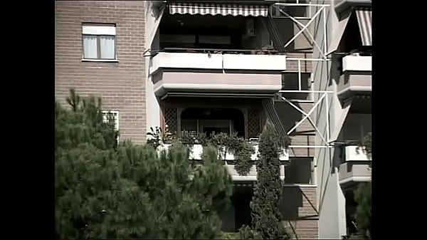 Nonton Foot Fetish And An Interracial Threesome For This Italian Slut thumbnail