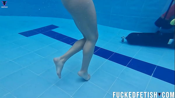 Hot curvy body nice legs wetlook new scene 47 