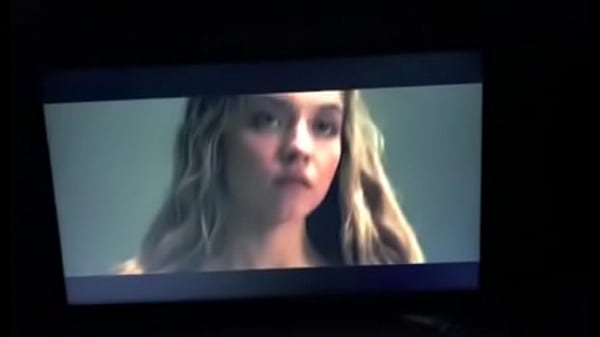 Play MP4 - THE VOYEURS 2021 &lpar; SYDNEY SWEENEY &rpar;