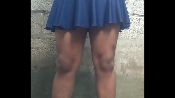 Meencantaponermefalda jugando con el viento y verme mispantiesnevos