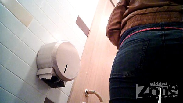 Play MP4 - This girl vagina as a mare&period; Big and fleshy&period;