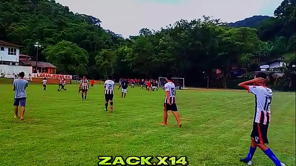 Oliver metendo no &acirc_ngulo