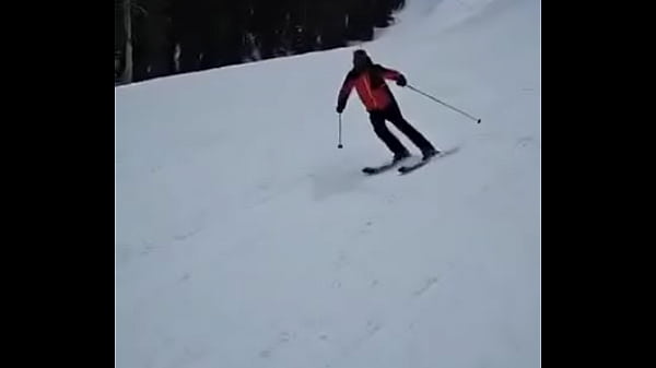 I&rsquo;m having a blast skiing in mammoth i did 28 miles on day 1 time for day 2 ️catch me if you can 