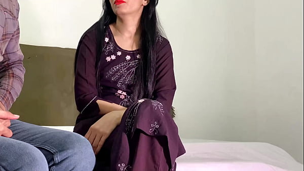 पूरी मूवी बॉस और ऑफिस गर्ल साफ़ हिंदी ऑडियो देसी चुदाई thumbnail