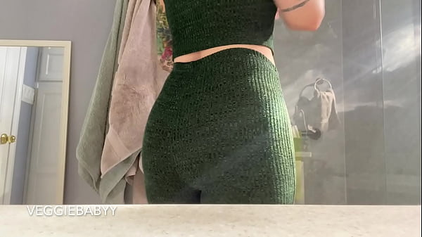 Bubble butt butthole spread and winking compilation lots of close ups veggiebabyy