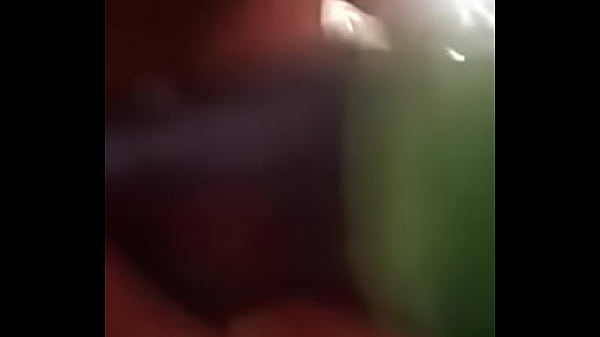 Sub in shower shoves shaving foam can in her wet cunt