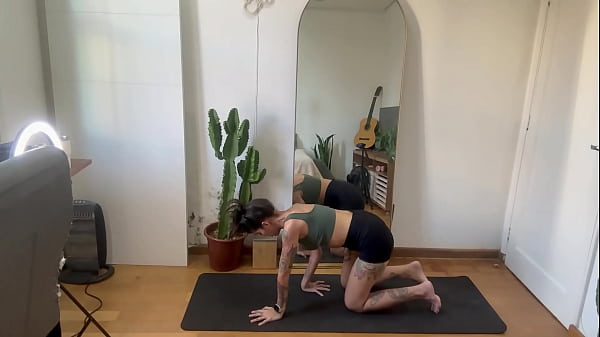 Tattoo Beauty Power Yoga Sculpt Lean Muscle thumbnail