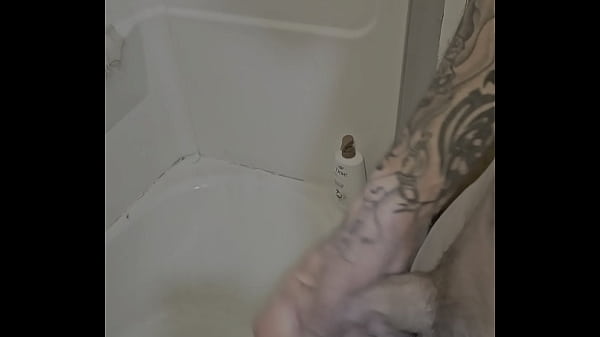 Play MP4 - Rubing my cock in and out of the shower