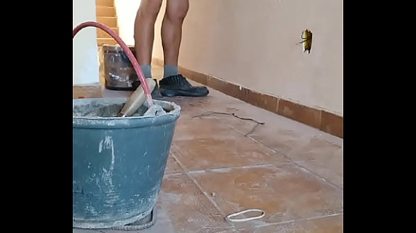 Play MP4 - Punhetinha na obra