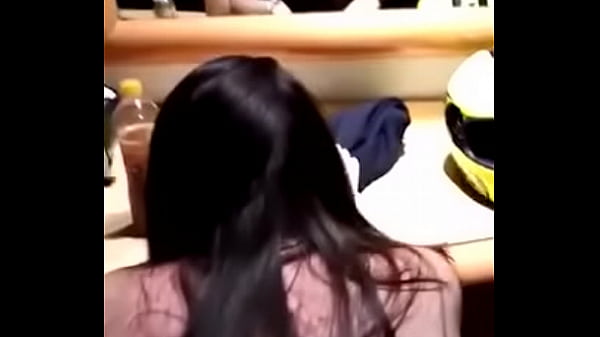 Play MP4 - Amiga y vecina