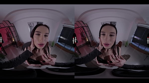 Play MP4 - DARK ROOM VR - Listen To The Therapy