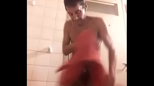 Play MP4 - ba&ntilde;o caliente hot hot