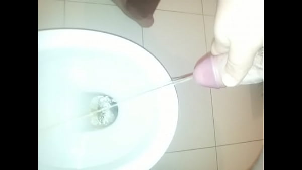 Play MP4 - Me peeing