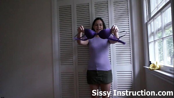 Play MP4 - Put on these panties you little sissy boy