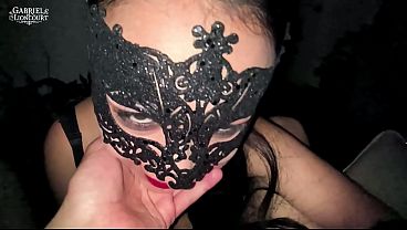 Nonton A Beautiful Goth Girl With A Mask Gives Me A Handjob And Blows Me Until I Cum In Her Mouth thumbnail
