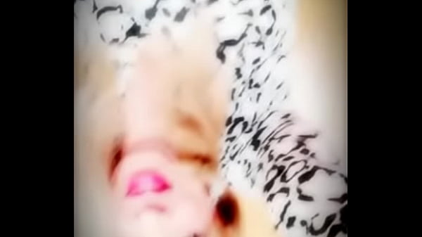 Snowbunny waiting for Big black cock
