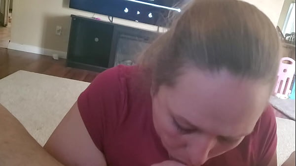 Play MP4 - Wife gagging while sharing past sex story