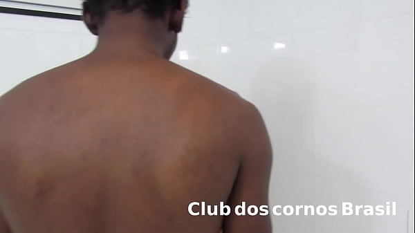 Play MP4 - Negro dotado mete a vara na mulher do corno