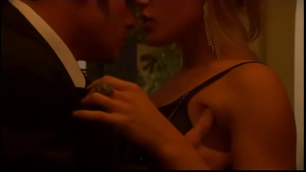 Horny Dude Fucks Sexy Body Chic thumbnail