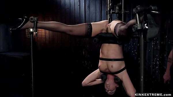 Blonde and brunette_service_sluts fuck