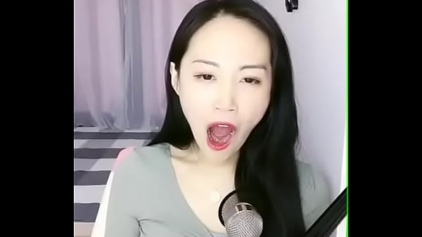Nonton Sexy Asian Webcam Girl Yawning thumbnail