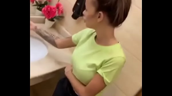 Малката курва 