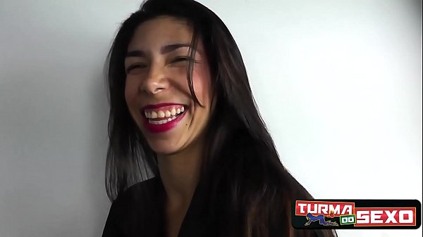 Play MP4 - Cristiane Fatally chega no Turma com muito tes&atilde;o no cuzinho&period; - Cris Fataly - Frotinha Porn Star -
