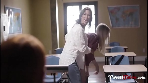 Teacher step mom to fuck daughter 