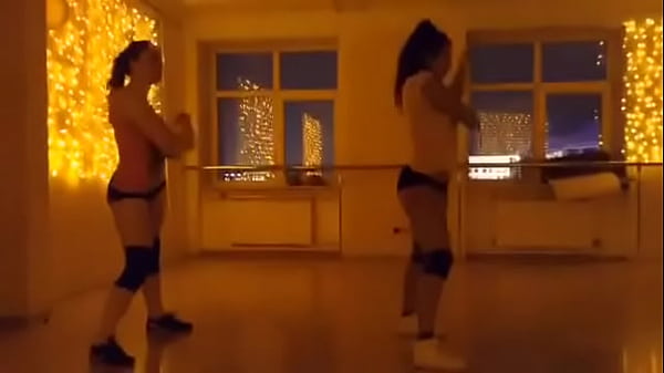 Try ⤵ twerkout by dirtytwerking nylons milfs 216313 