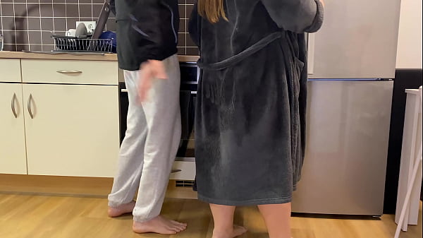 Sexy milf with great ass gets hot cum 