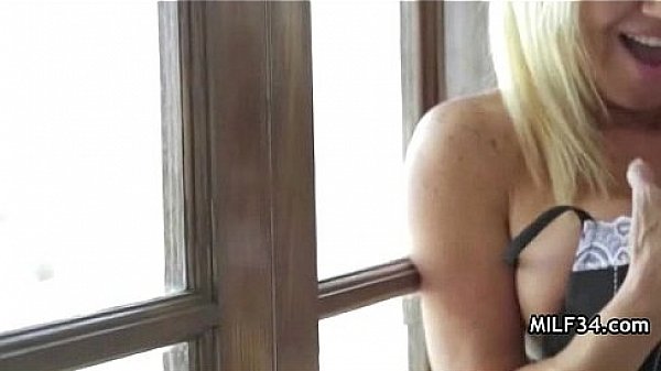 Horny latina milf finds herself some dick 