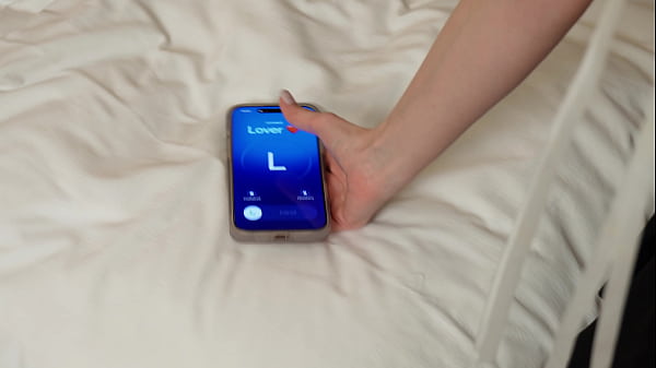 Nonton Sex With An Unknown Person In A Hotel While Talking To My Husband On Facetime - Cheating thumbnail