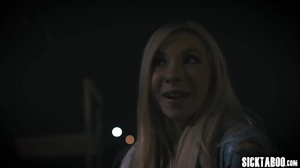 Bigass wet mature banged outdoor by a big cock_guy