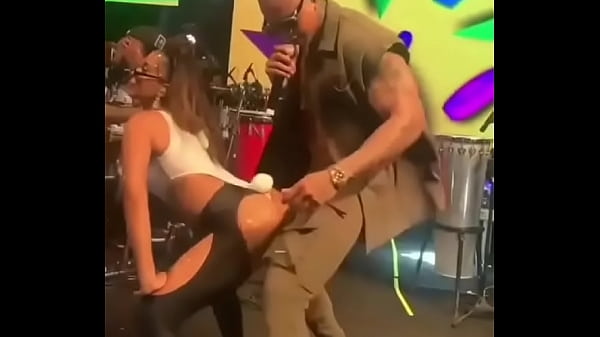 Play MP4 - Anitta gostosa rebolando