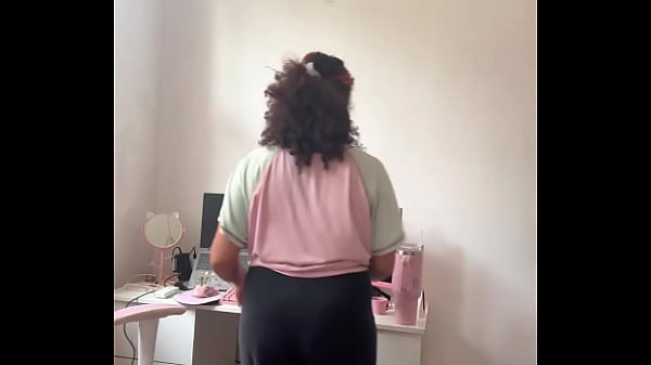 Vlog moving to a new house unpacking accidental farts