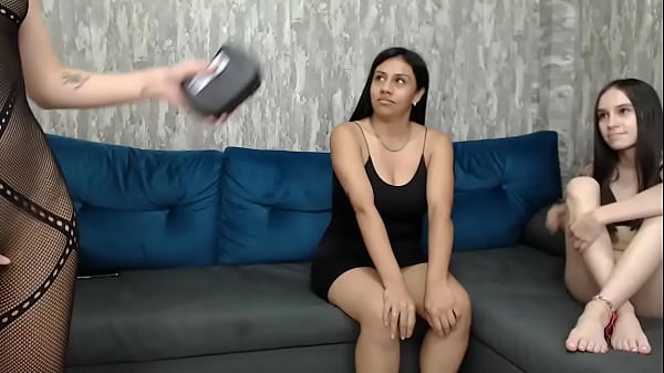 Naked women's wrestling 