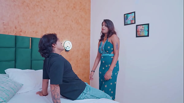 Play MP4 - Newly married 18 year old bhabhi cheated her husband by fucking her ex-boyfriend