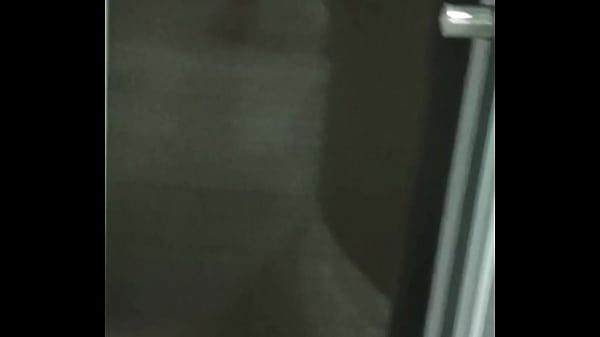 Nonton Padrastro Tiene Una Ereccion Al Espiar Asu Hijastra En La Ducha thumbnail